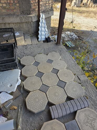 Брусчатка ромашка: Брусчатка ромашка, цвет - Серый, Литая, Новый — 6