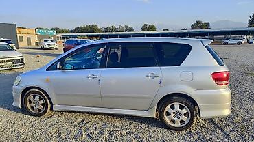 Продажа авто: Toyota Ipsum: 2001 г., 2.4 л, Автомат, Газ, Минивэн — 2