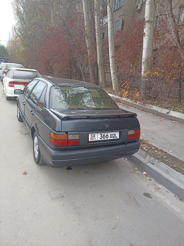 пасса б5: Volkswagen Passat: 1988 г., 1.8 л, Механика, Газ, Седан