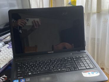 işlənmiş notbuk: İşlənmiş Toshiba, 17 ", Intel Core i7, 256 GB, Ünvandan götürmə