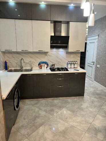 Yeni tikili: 3 otaqlı, Yeni tikili, 101 kv. m — 4