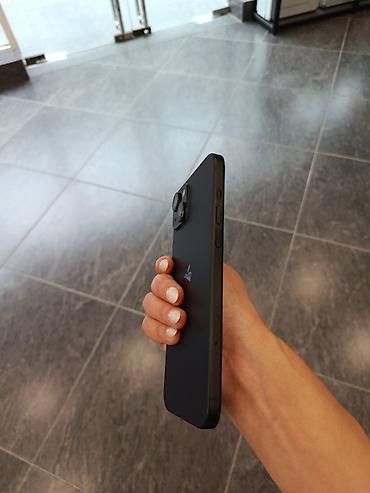 15 plus: IPhone 15 Plus, 256 GB, Qara, Face ID — 2
