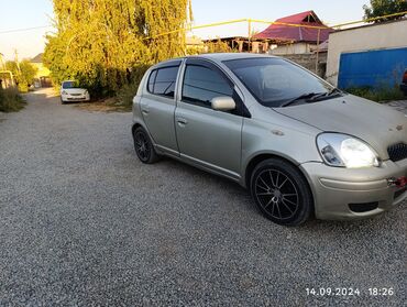 Toyota: Toyota Vitz: 2003 г., 1.3 л, Автомат, Бензин, Седан