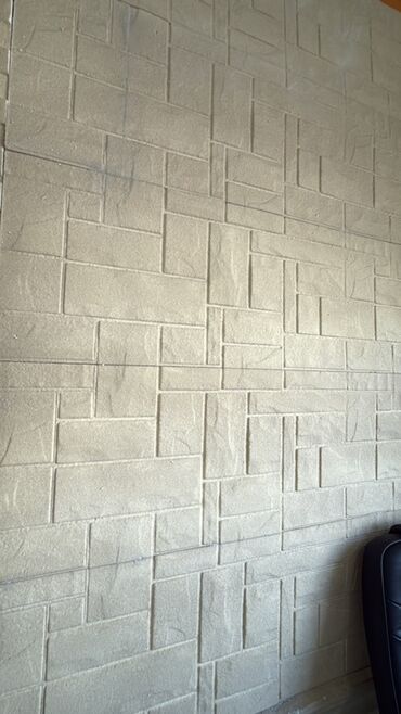 Ağlay: Kərpic effekti verən fasad panelləri. Bu panellər qırmızı rəngdədir və — 7