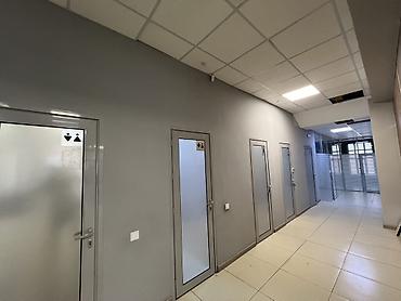 работа азия мол: Аренда офисов, 300 м², В жилом комплексе, 1 линия, С оборудованием, С отдельной кухней — 6