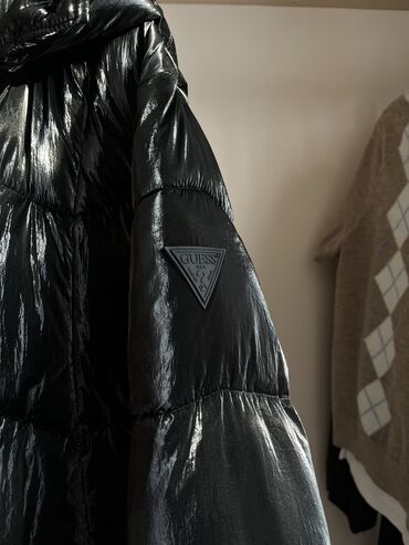 Kurtkalar: GUESS parlaq kurtka mirror effect Az geyilib heç bir defekti yoxdur — 21