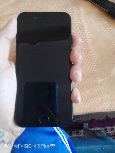 iphone 7 qutusu: IPhone 7, Qara, Barmaq izi