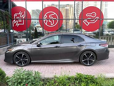 xv70: Toyota Camry: 2018 г., 2.5 л, Автомат, Бензин, Седан — 2