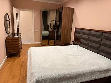 mansar ev: İcarəyə verilir 2 otaqlı yeni tikili 90 m², 8 Noyabr m. 1 000 AZN/ay — 1