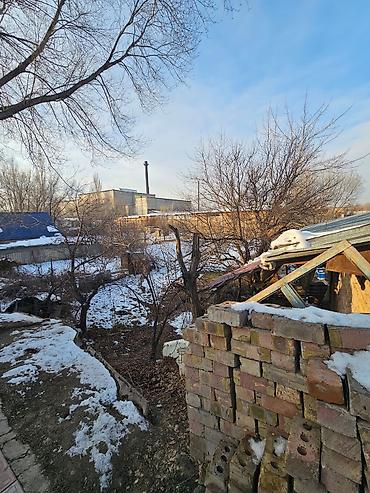 Продажа коттеджей и домов: Продаётся участок с 2мя домами, 1 недостооенный Кож.завод Цена — 8