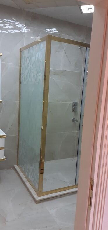 Duş kabinaları, arakəsmələr: Yeni Üstü açıq kabina, Künc üçün, Pulsuz çatdırılma — 29
