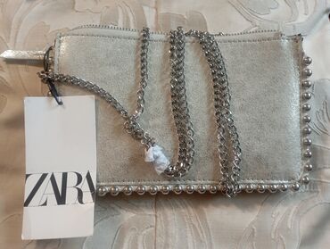 сумки zara: Клатч Zara,новый,серебро