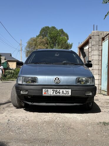 автомобиль пасат: Volkswagen Passat: 1991 г., 1.8 л, Механика, Бензин, Универсал