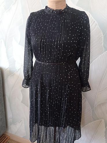 Вечерние платья: Продаю вечерние платья 46-48(L) размера. По 400 каждое. В отличном — 5