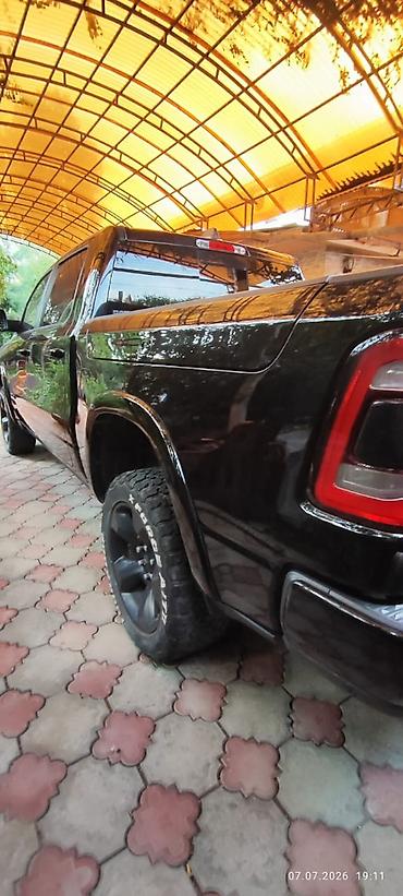 dodg: Dodge Ram 1500: 2020 г., 5.7 л, Автомат, Бензин, Пикап — 6