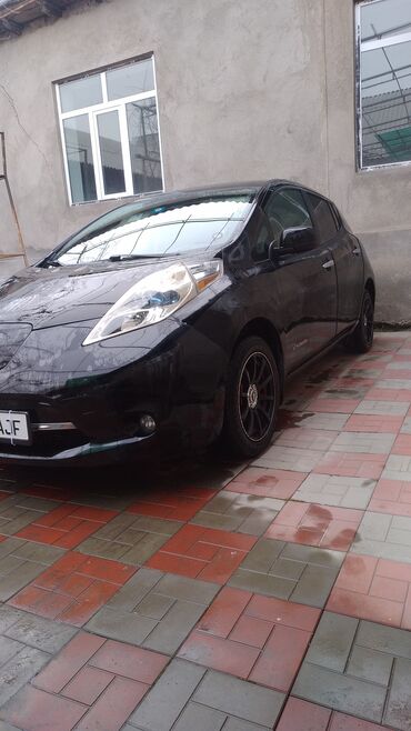 купить машину за миллион: Nissan Leaf: 2013 г., Автомат, Электромобиль