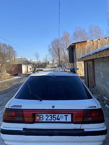 Mazda: Mazda 626: 1988 г., 2.2 л, Механика, Бензин, Хэтчбэк — 2