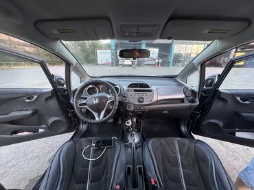 Honda: Honda Fit: 2010 г., 1.5 л, Автомат, Бензин, Хэтчбэк — 10