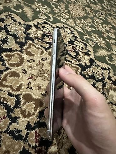 iphone 8 pilus: IPhone Xs, Б/у, 256 ГБ, Серебристый, Зарядное устройство, 100 % — 3