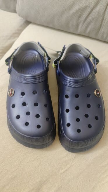 kişi üçün çimərlik ayaqqabısı: Crocs tapichkalar ela keyfiyyetde