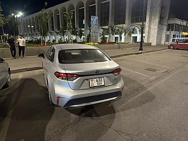 corola: Toyota Corolla: 2020 г., Вариатор, Гибрид, Седан — 3
