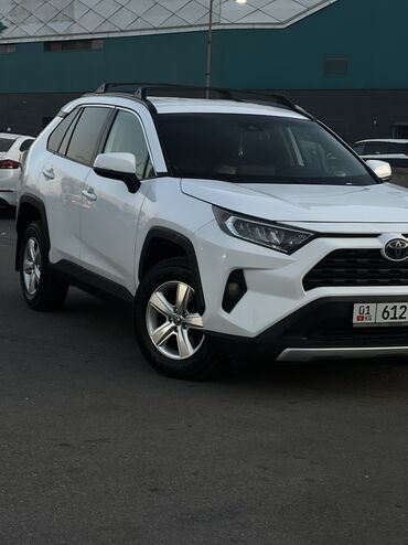 Toyota: Toyota RAV4: 2021 г., 2.5 л, Автомат, Бензин, Кроссовер — 3