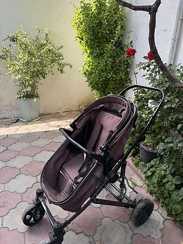 Gəzinti arabaları: Uşaq arabası – üç təkərli, amortizatorlu şassi və geniş oturacaq - — 3