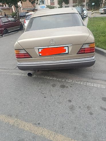 1221 2: Mercedes-Benz W124: 1993 г., 2.2 л, Механика, Бензин, Седан — 4