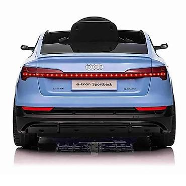 Dečiji električni automobili: Audi E-Tron Sportback – Plavi, auto na akumulator za decu — 9