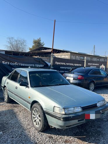 Mazda: Mazda 626: 1990 г., 2 л, Механика, Бензин, Седан