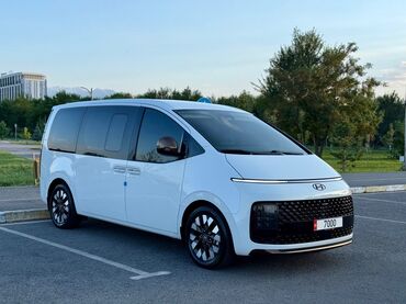 срочно продать машину: Hyundai Staria: 2022 г., 2.2 л, Автоматтык, Дизель, Вэн/Минивэн
