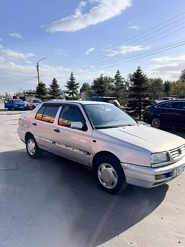 масло на авто: Volkswagen Vento: 1996 г., 2 л, Механика, Бензин, Седан — 2