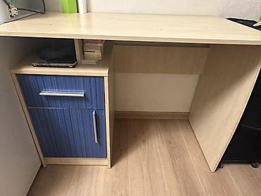 детский письменный стол для школьника: Письменный стол с тумбой+кресло детское на колесиках, подходит для — 1