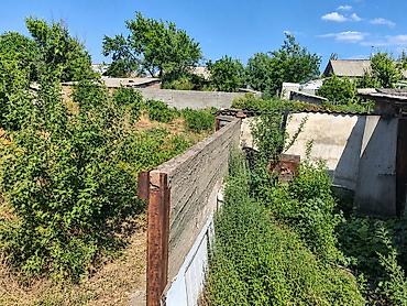 участок дом в селе байтик: Продаётся двухэтажный дом (полдома) в живописном селе Байтик. Локация — 6