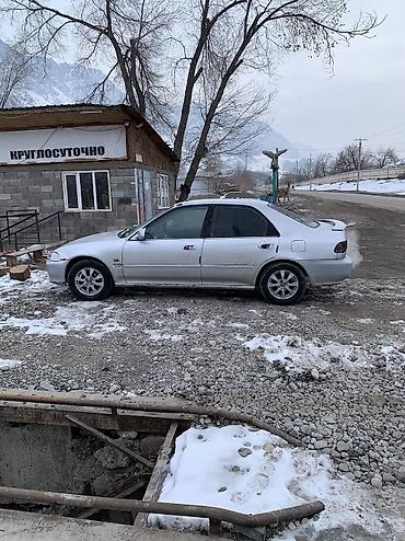 Honda: Honda Civic: 1992 г., Седан — 22