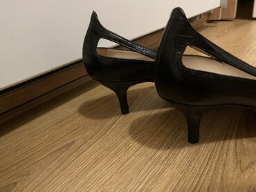 Salonke: Salonke, Massimo Dutti, 39 — 5