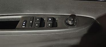 Chevrolet: Chevrolet Spark: 2016 г., 1 л, Вариатор, Бензин, Хэтчбэк — 11