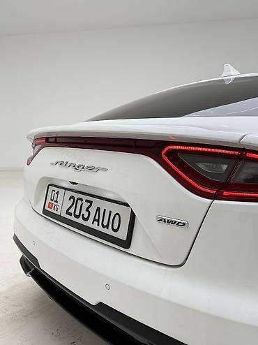 Kia: Kia Stinger: 2019 г., 2.2 л, Автомат, Дизель, Хэтчбэк — 25