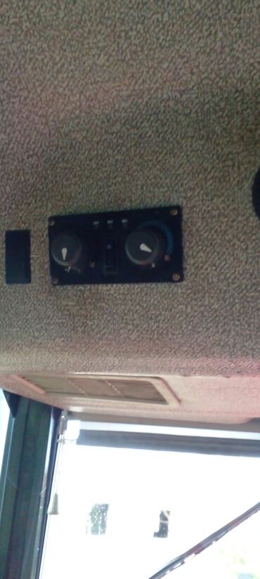 Traktorlar: YTO kənd təsərrüfatı traktoru - Marka/model: YTO (kabinli) - Gövdə — 9