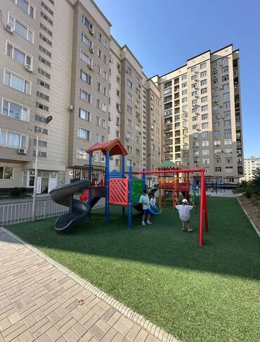 квартира джал мкр: 4 бөлмө, 90 кв. м, Элитка, 3 кабат, Дизайнердик ремонт