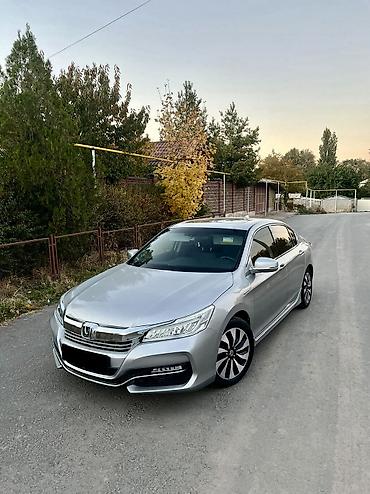 100: Honda Accord: 2017 г., 2 л, Автомат, Гибрид, Седан — 2