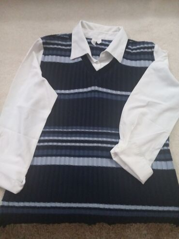 pull and bear zenski duksevi: L (EU 40), Single-colored, Stripes