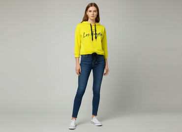 koszula i adidasy: Ergee, Bluza z kapturem damska, rozmiar S