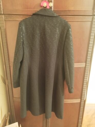 Пальто: Пальто 4XL (EU 48), 5XL (EU 50), цвет - Черный