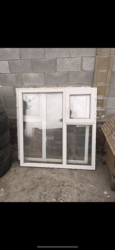 Пластиковое окно, цвет - Белый, Б/у, 133 *130, Самовывоз