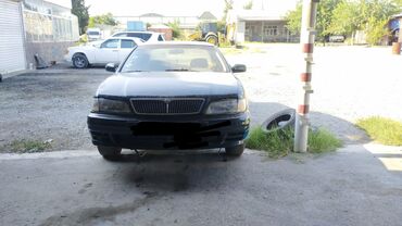 Nissan: Nissan 300C: 3 l | 1998 il Sedan