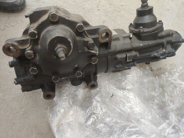 Другие детали рулевой части: Представляем рулевой редуктор с каталожным номером 0020. Эта деталь — 10