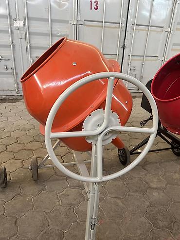 кол килем: Бетоносмеситель YWTT K22002, 210 л - Электродвигатель: 1300 Вт - — 1