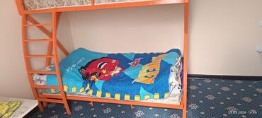 купить детскую двухъярусную кровать бу: Двухъярусная Кровать, Б/у