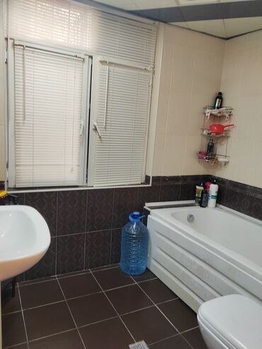 Köhnə tikili: Bakı, 2-ci mikrorayon, 4 otaqlı, Köhnə tikili, m. Memar Əcəmi, 72 kv. m -da lalafo.az — 11 Köhnə tikili: Bakı, 2-ci mikrorayon, 4 otaqlı, Köhnə tikili, m. Memar Əcəmi, 72 kv. m — 11